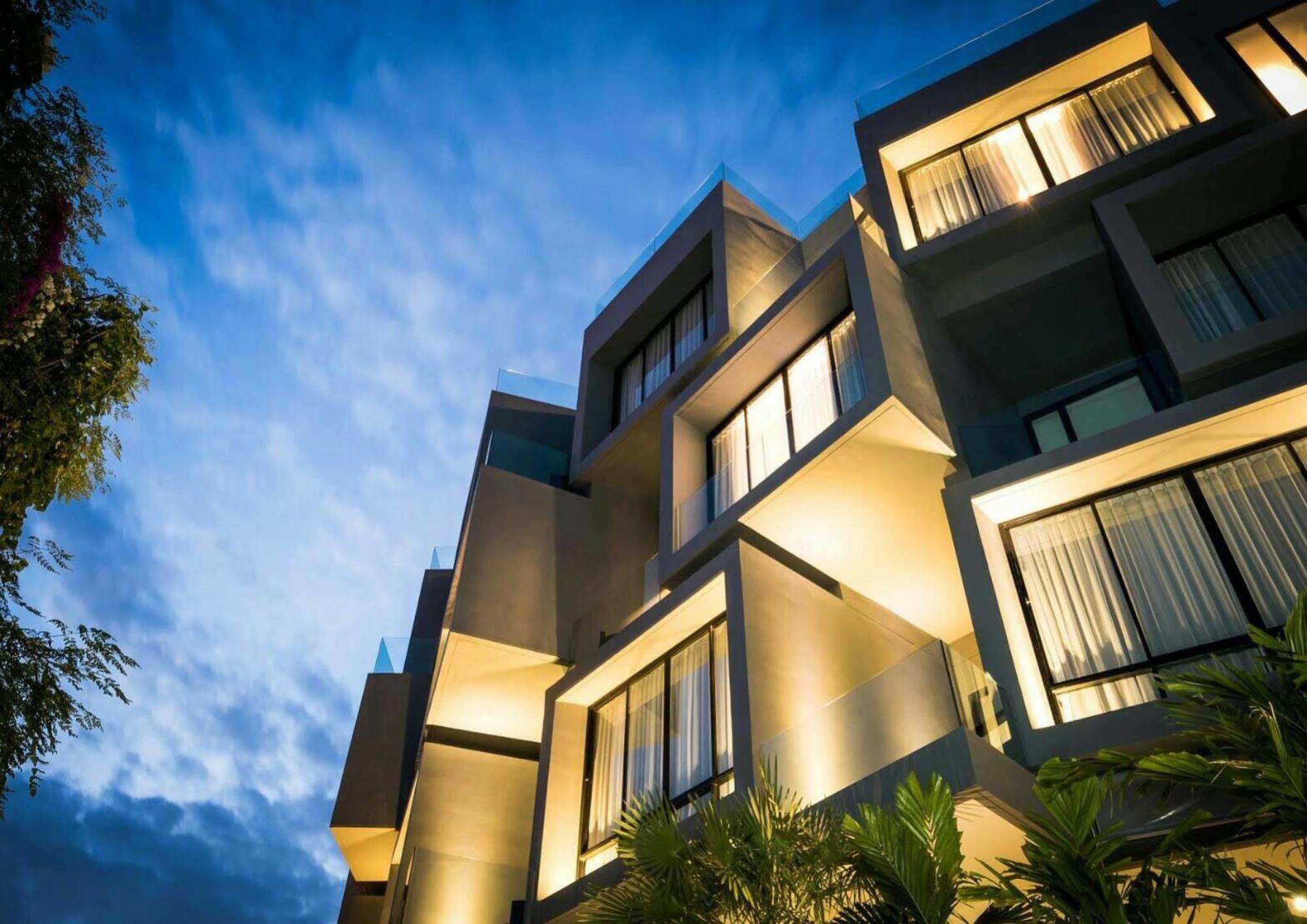 Kalm Bangsaen Hotel Exterior photo